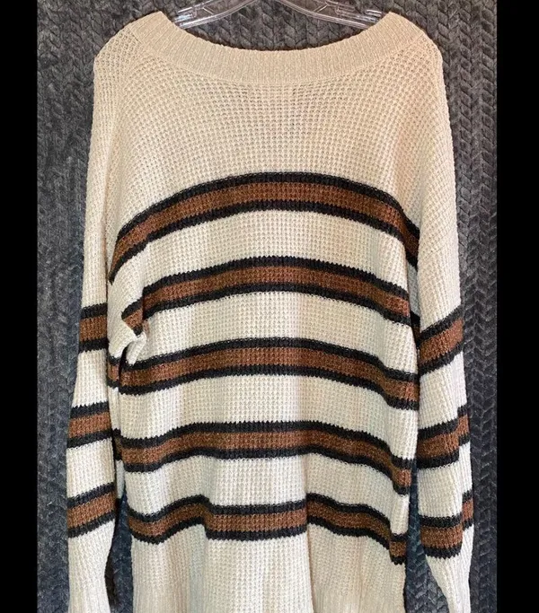 American Eagle Oversized Striped V-Neck Sweater - Image 4