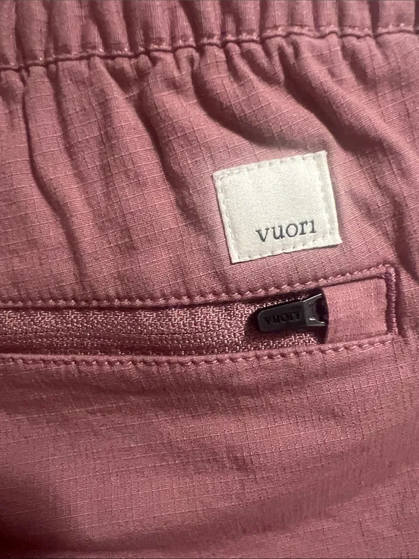 Vuori Ripstop Shorts Size Small - Image 5