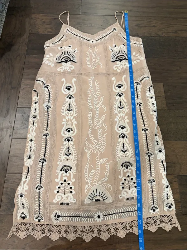 New With Tags Anthropologie Maeve Embroidered Slip Dress Sz M - Image 11