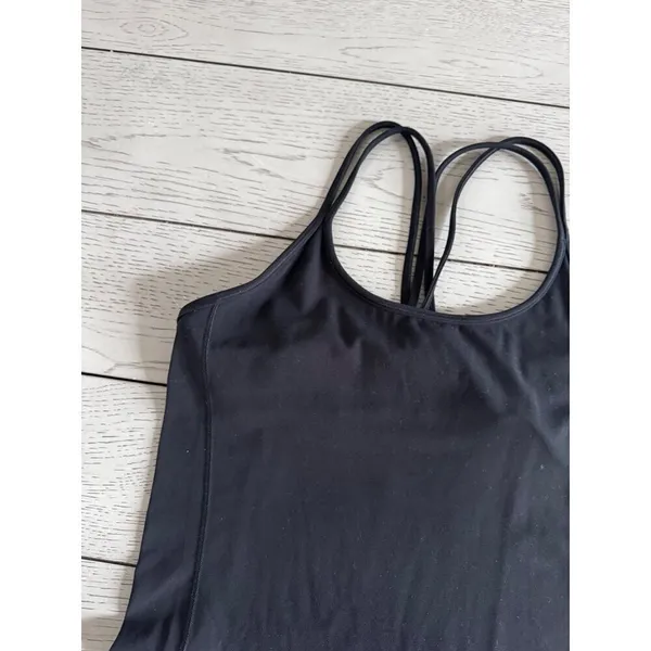 Lululemon black tank top size 8 excellent pre owned condition - Image 4