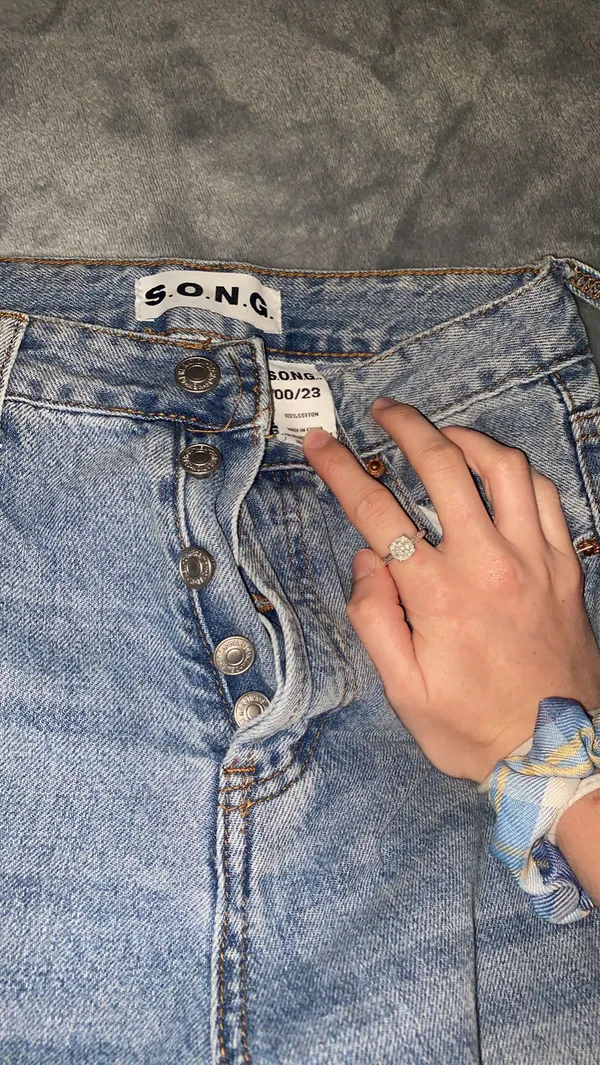 S.O.N.G Boyfriend Jeans Size 00 - Image 2
