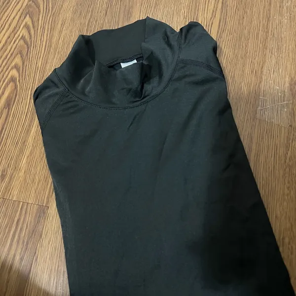 Black Mockneck Long Sleeve Athletic Shirt Size Medium - Image 2