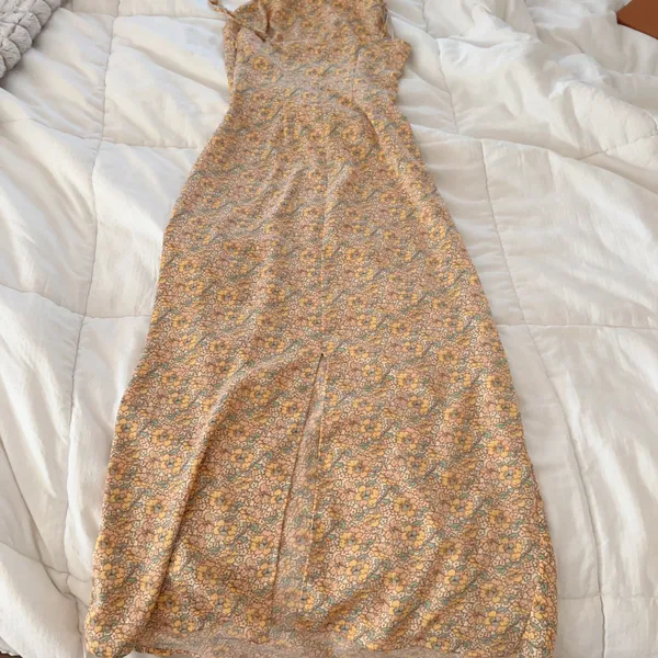 Urban Outfitters floral midi dress - Image 3