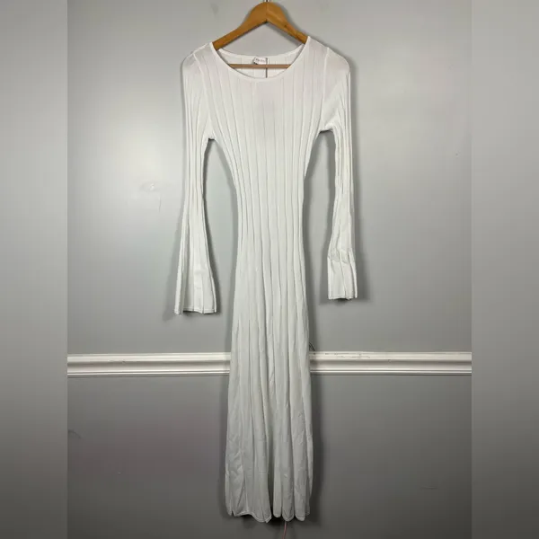 New Meshki Mabel Long Sleeve Knit Maxi Dress white size small - Image 4