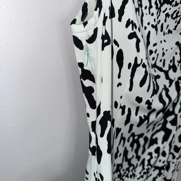 Diane von Furstenberg Draped Silk Dress Women 6 Mint Black Animal Print Exc - Image 3