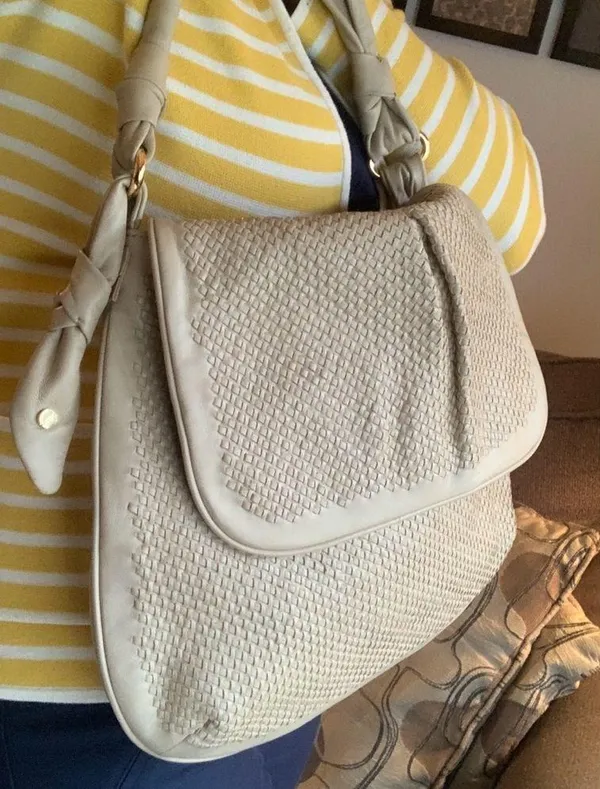 Authentic TORY BURCH Woven leather Flap shoulder bag - Image 4