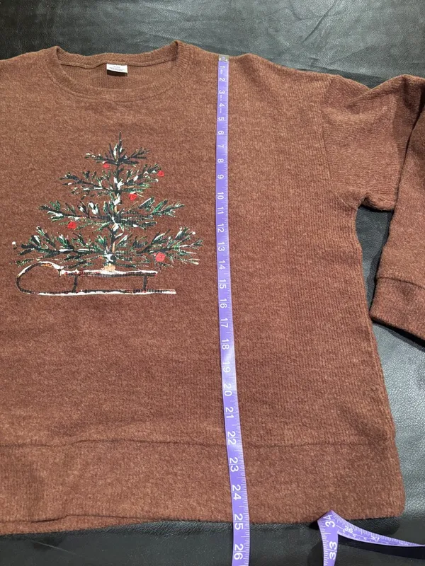 Ladies XXL Holiday Sweater - like new - Image 5