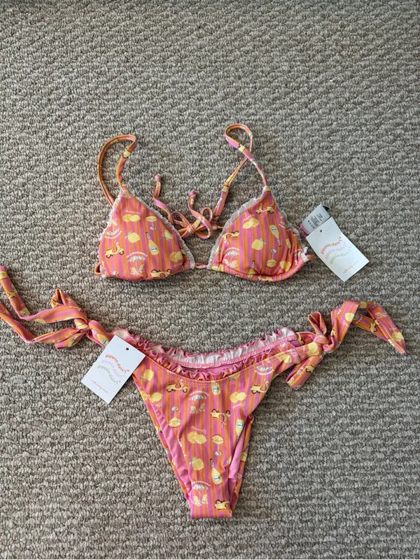NWT Dippin’ Daisy’s Lemon Vespa Print Bikini Set - Image 3