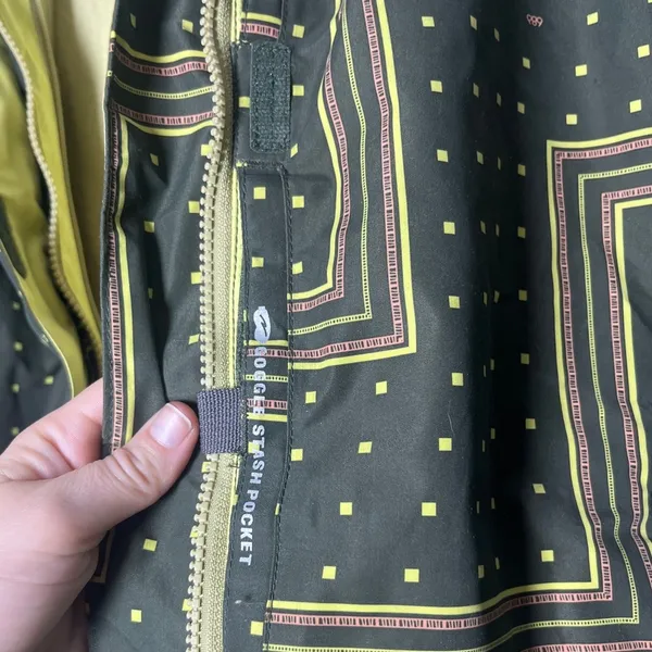 686 Geometric Print Women's Ski/Snowboarding Jacket Outdoor Snow Sport Sz XS - Image 5