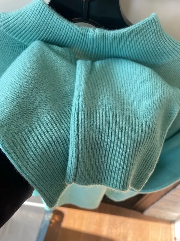 Elisabeth Williams women sweater green size M, very new - Image 3