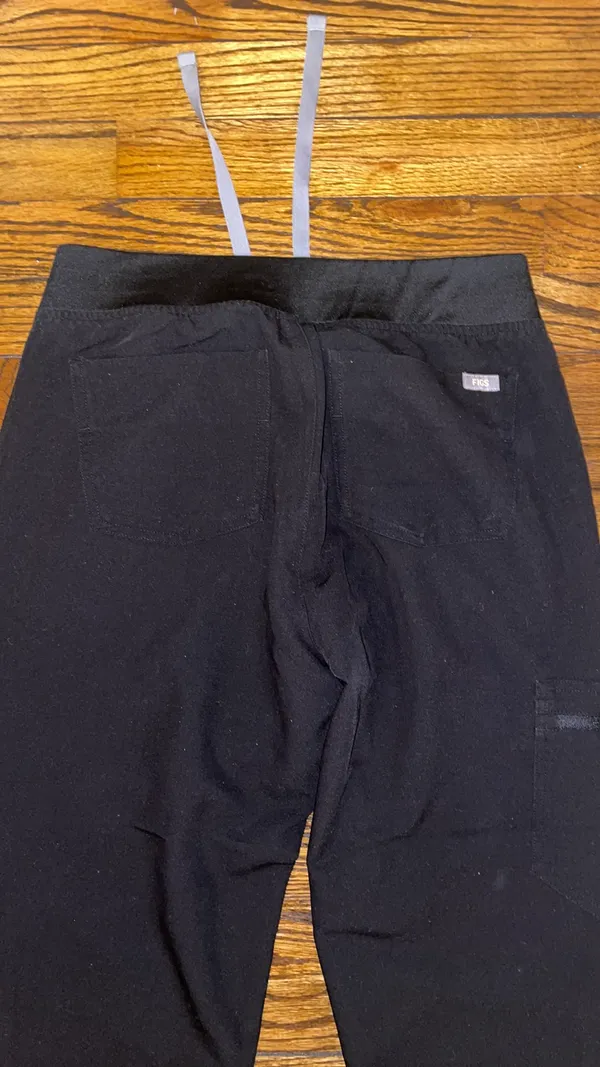 FIGS Zamora Jogger Scrub Pants - Image 4