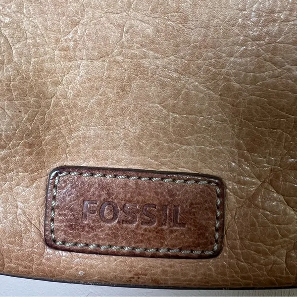 VTG FOSSIL Genuine Leather Brown Crossbody Bag Tan Satchel Zip-Top Key Charm Y2K - Image 14