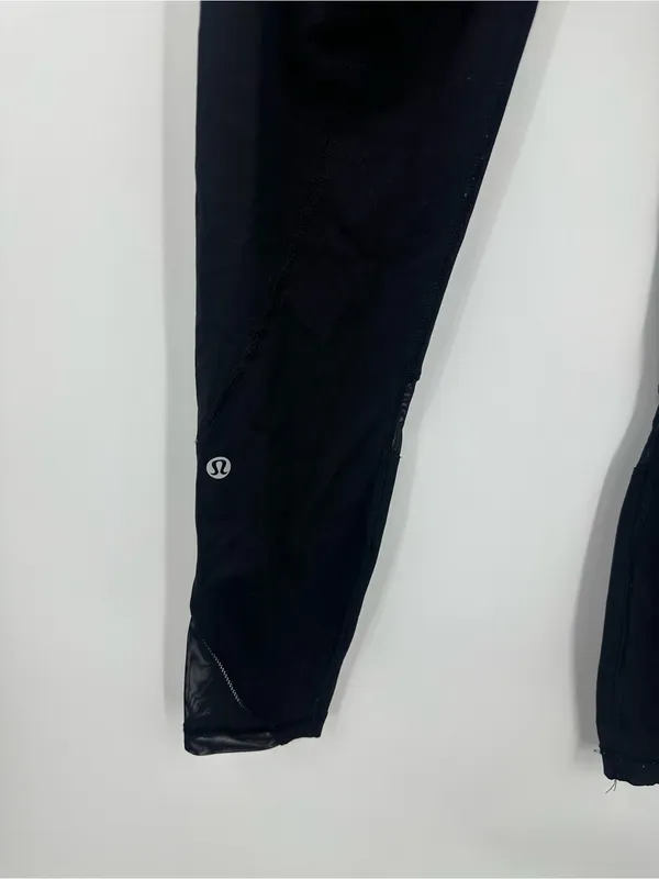 Black Lululemon Leggings Size 4 Gym Workout Training Cropped - Image 5
