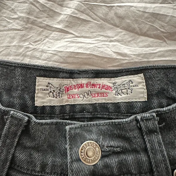 Levi's Vintage Women's Straight Leg Dark Jeans - Image 4