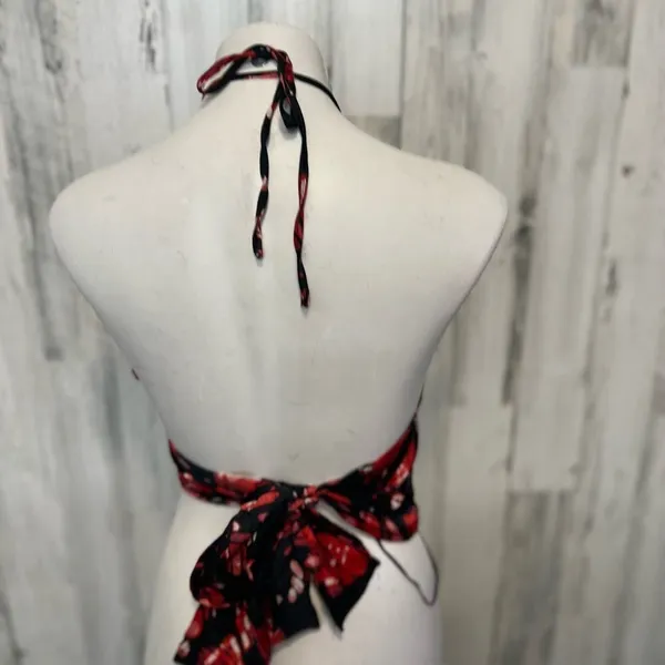 Meraki Red & Black Abstract Halter Top Small Gold Chain Neck Tie Back - Image 6
