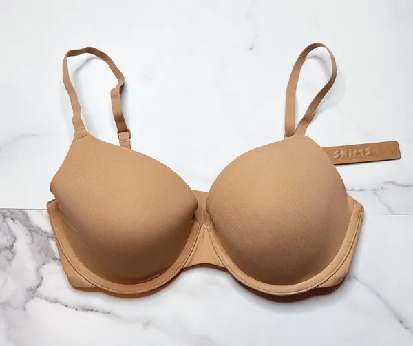 NWT Skims Fits Everybody T-Shirt Bra - Image 2