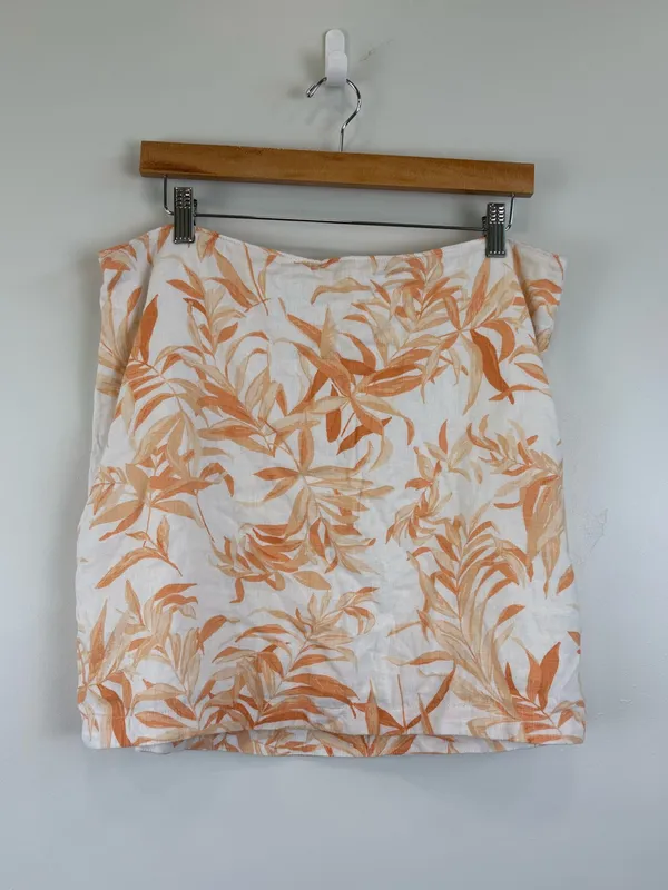 Abercrombie & Fitch Women's Large Linen Blend Tropical Palm Print Mini Skirt - Image 2