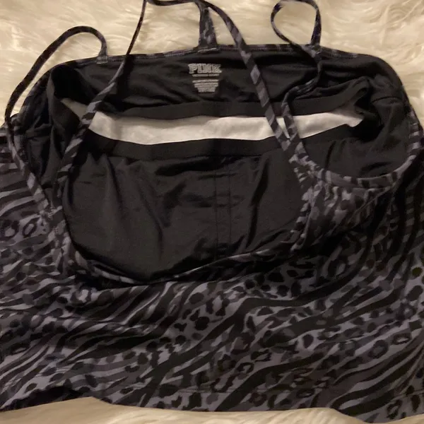 Pink Shirt/Workout size XL - Image 7