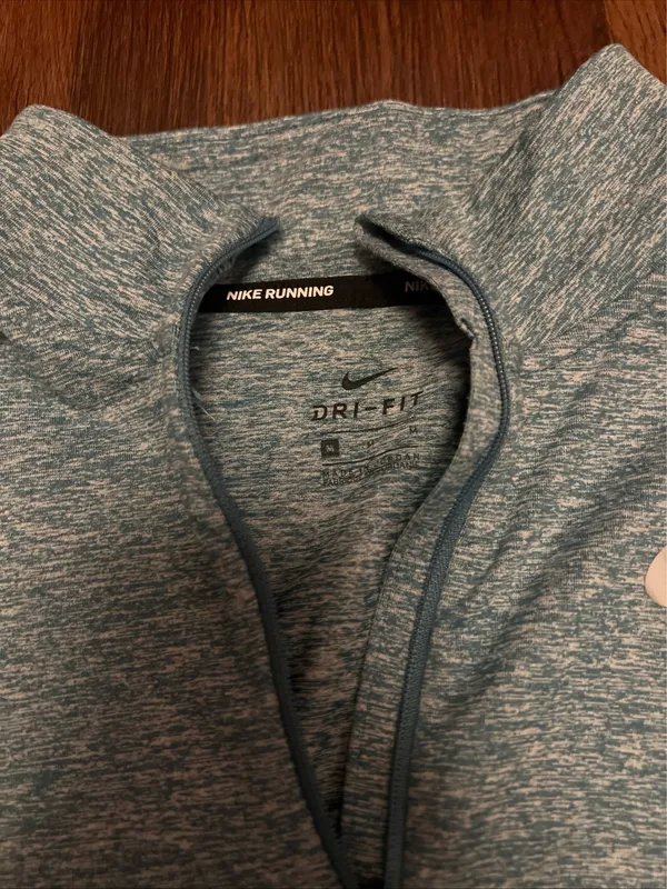 Nike Dri-Fit Running Long Sleeve Women’s Medium - Image 2