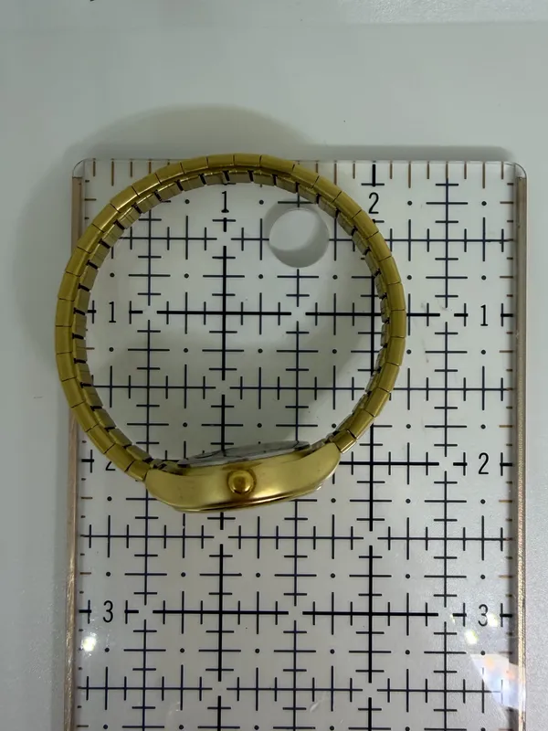 Vintage Carriage by Timex Gold Tone Stretch Bracelet Watch Quartz C6A251 - Image 5