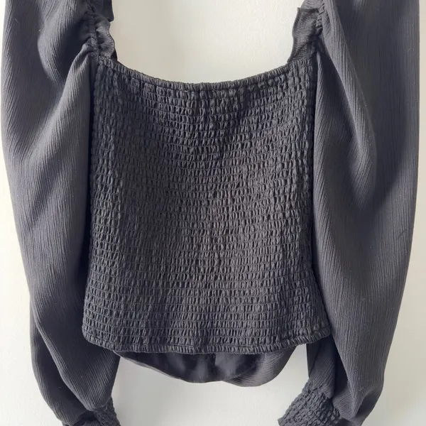 ASTR the Label Ruched Smocked Back Long Sleeve Top Ruffle Solid Black Classy S - Image 7