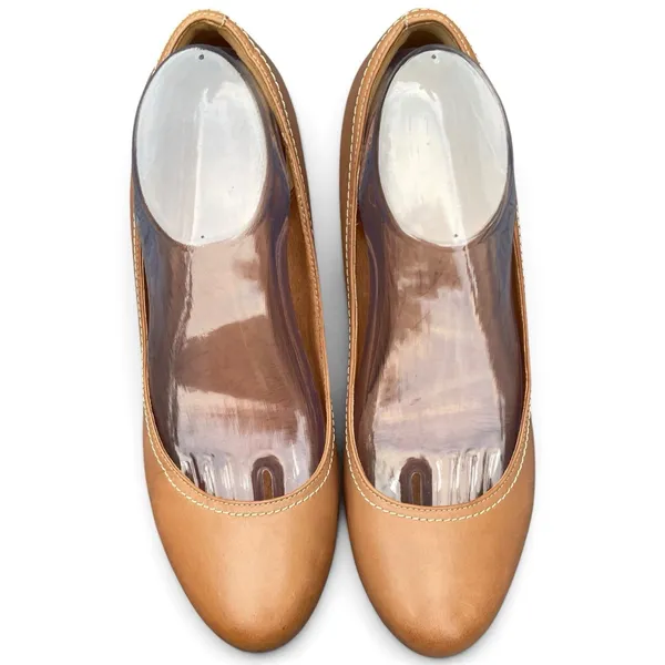 Clarks Indigo Purity Snow Tan Leather Wedge Pumps 9.5 Wooden Heel Casual - Image 6