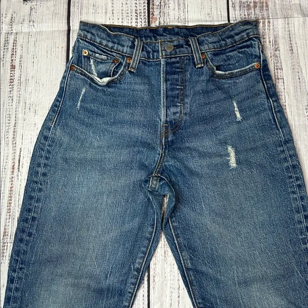 Levi Strauss & CO Woman’s Jeans - Image 5