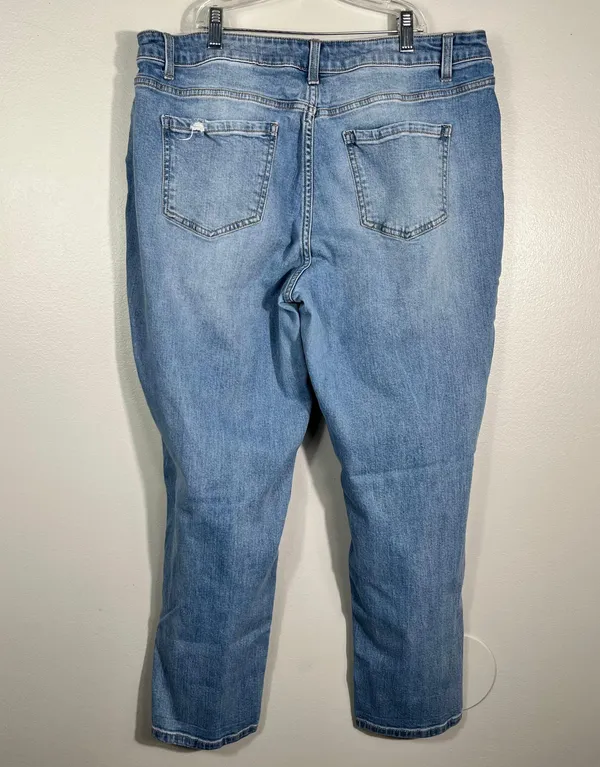 Time + Tru Medium Wash Distressed Ripped Plus Size Skinny Jeans 18R 18 Regular - Image 5