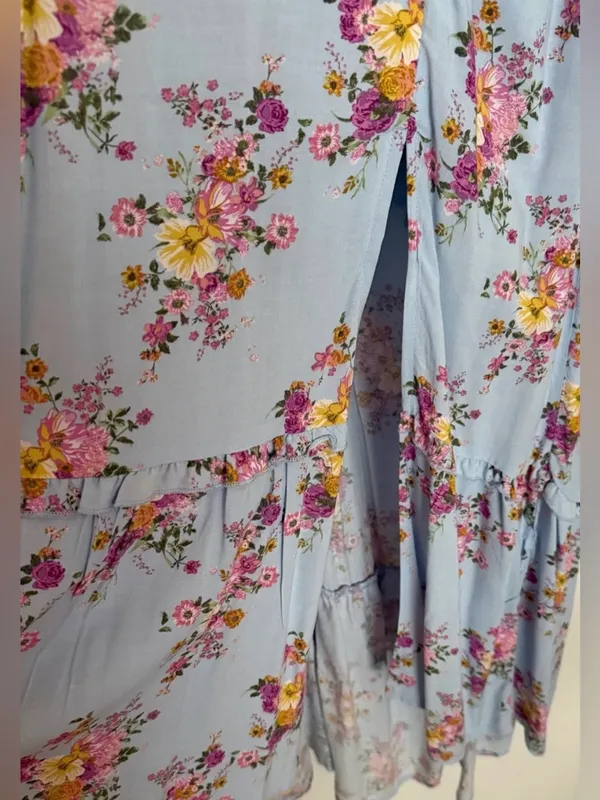 Rewind Light Blue Floral Maxi Dress - Image 4