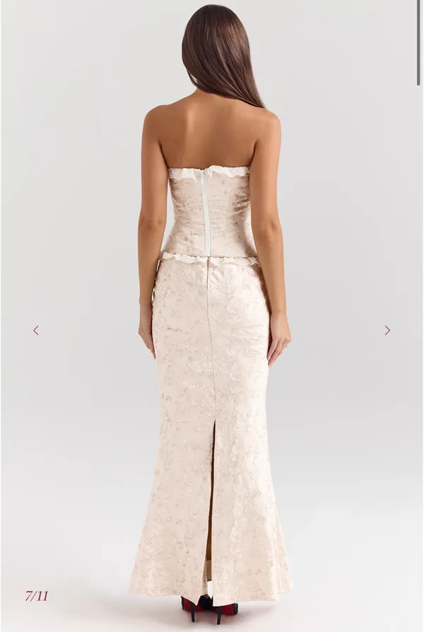 House of CB Two-Piece Corset Set - Image 2