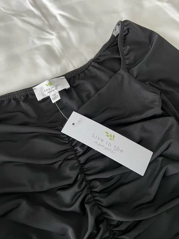Black Long Sleeve Cinch Detail Crop Top - Image 4