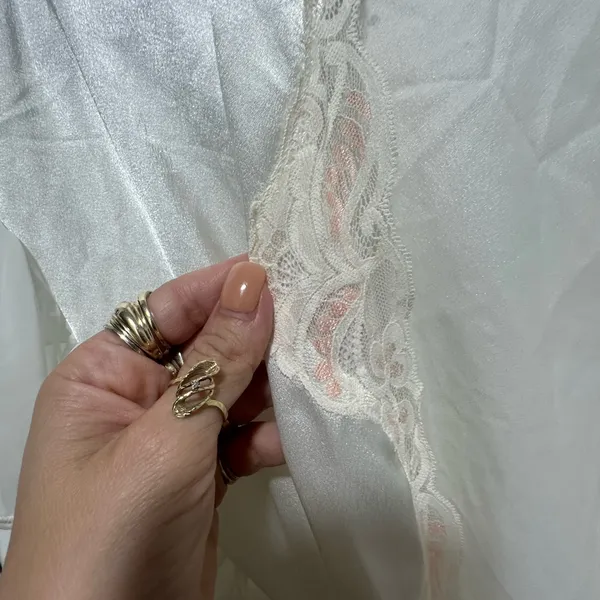 Vintage Ivory Satin Lace Trim Robe with Flutter Sleeves Romantic Bridal NWT S - Image 5