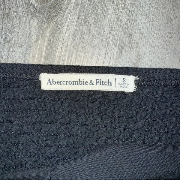 Abercrombie & Fitch Puff Sleeve Crop Top Smocked Open Back - Image 4