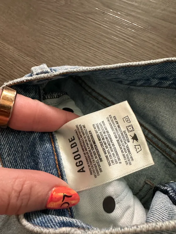 AGOLDE Denim Shorts - Image 4