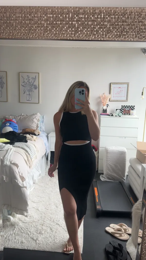NWT maxi dress with cut out Black Size XS - Image 4
