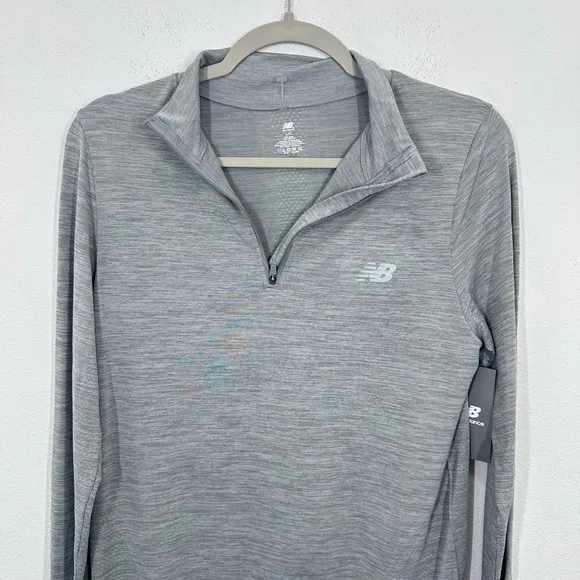 New Balance Women's Heather Gray Quarter Zip Long Sleeve Running Top‎ NWT - Image 11