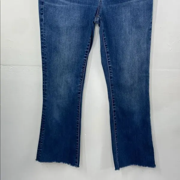 Madewell Cali Demi-Boot Jeans in Fleetwood Wash size 26 - Image 3