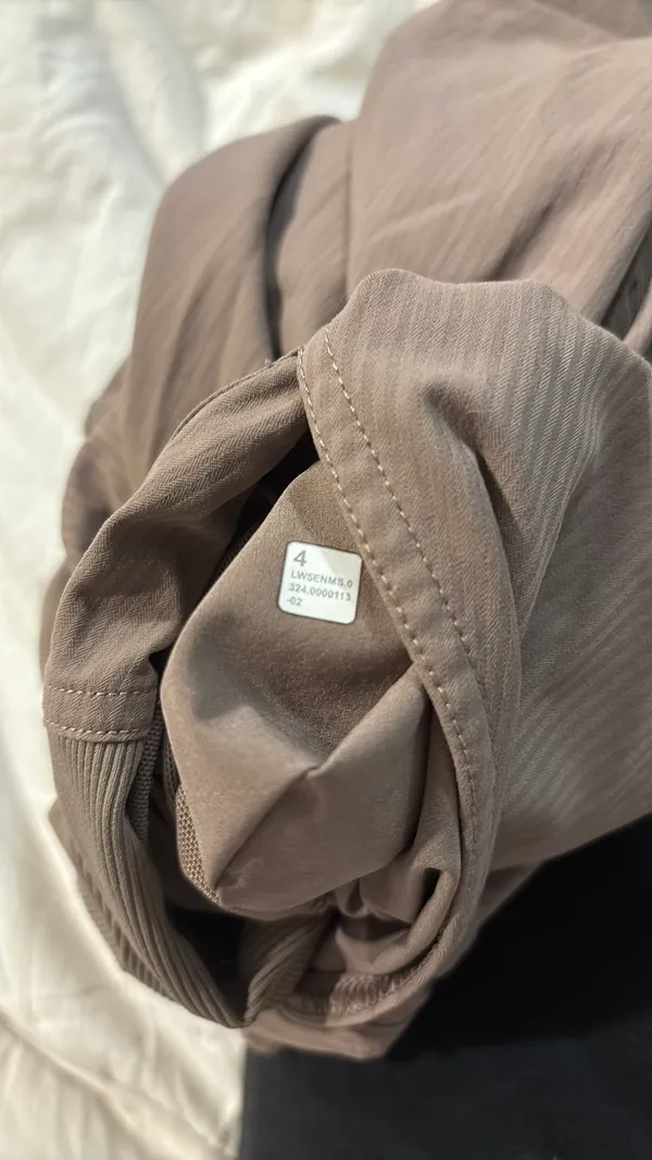 Lululemon Joggers - Image 6