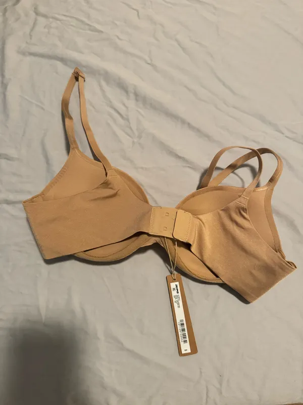 SKIMS Ultimate Push-Up Plunge Bra - Image 5