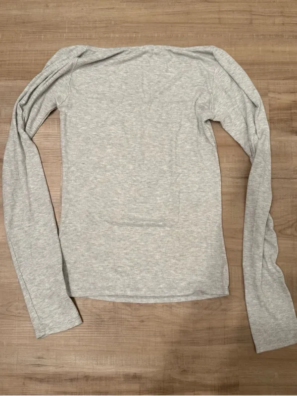 Joah Brown Long Sleeve! - Image 2