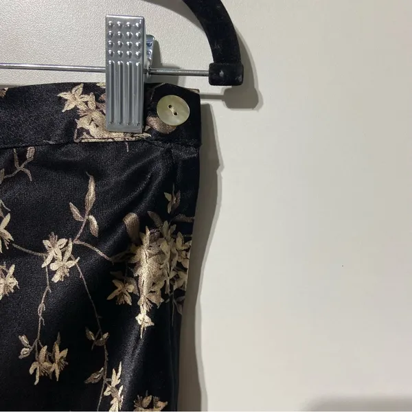 Floral Maxi Skirt in Black Beige Size 8 NWT Vintage - Image 3