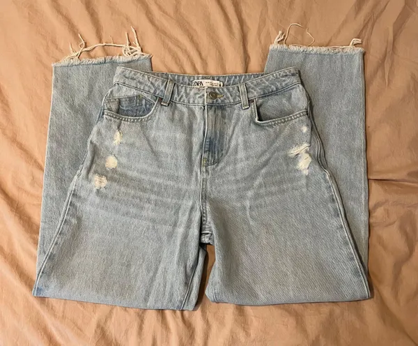 ZARA light wash High-waisted, wide-leg blue denim distressed jeans - Image 3