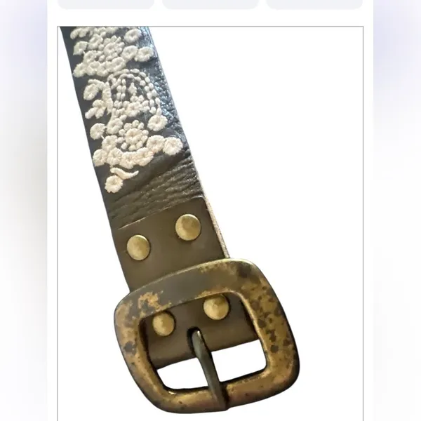 Lucky Brand Embroidered Cream and Brown Belt - Image 4