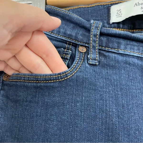 Abercrombie & Fitch Dark Wash Low Rise Skinny Jeans Womens 26 Y2K Blue Denim - Image 5