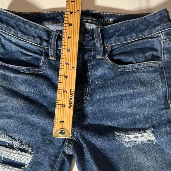 American Eagle Mid‎ Rise Distressed denim shorts with ripped details size 4 - Image 5