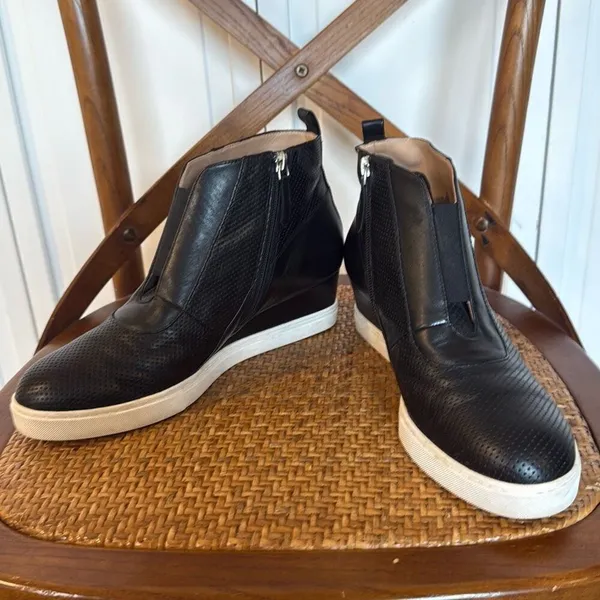 Linea Paolo Anna leather comfort wedge bootie 9 - Image 13