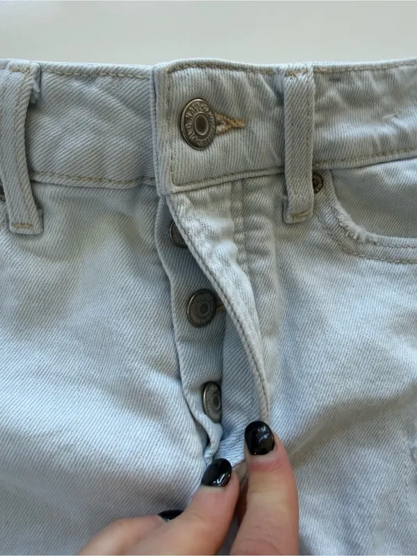 Old Navy High Rise O.G Straight Distressed Cut Off Jean Shorts Size 0 - Image 5