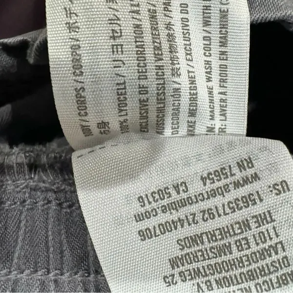 Abercrombie and Fitch Grey Cargo Joggers Pants Women’s XS - Image 4