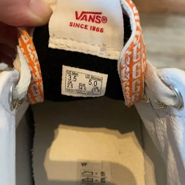 Vans SK8-Hi Pride Rainbow Shoes like new unisex - Image 5