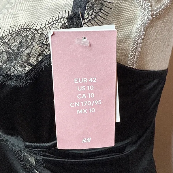 NWT H&M Bodysuit - Image 4